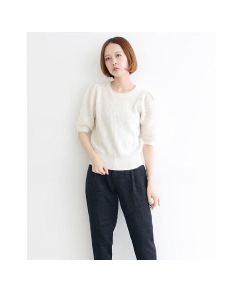 KBF(ケイビーエフ)の「袖ボリュームプルオーバー(トップス・レディース・オフ/ブラック/グレー・one)」の4枚目の写真