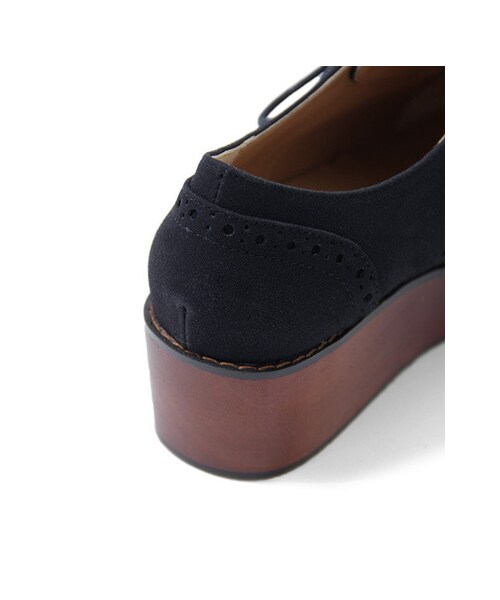 KBF（ケイビーエフ）の「ウッドソールウイングチップ（シューズ・レディース・BLACK/MOCHA/NAVY・36/37/38）」の6枚目の写真