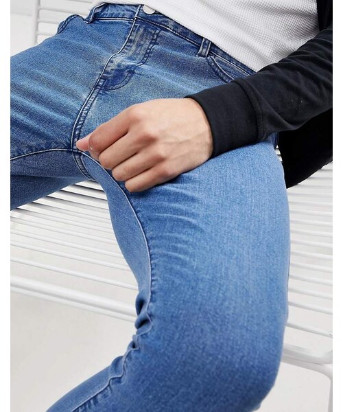 Bershka(ベルシュカ)の「Bershka Super Skinny Jeans In Blue(デニムパンツ・メンズ・Blue・W30 L32/W34 L32/W31 L32/W36 L32/W32 L32)」の4枚目の写真