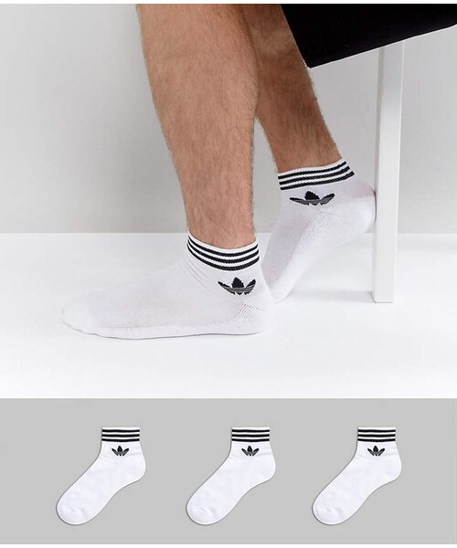 adidas（アディダス）の「adidas Originals 3 Pack Ankle Socks In White AZ6288（ソックス/靴下）」  - WEAR