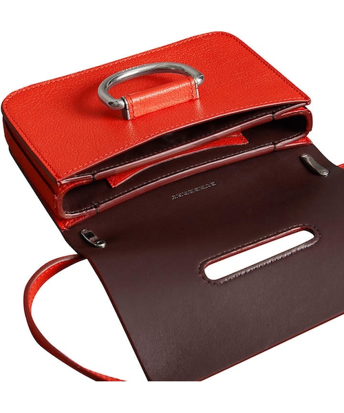 BURBERRY（バーバリー）の「Burberry Ring Leather Crossbody Bag（ショルダーバッグ・レディース・Red・One Size）」の4枚目の写真
