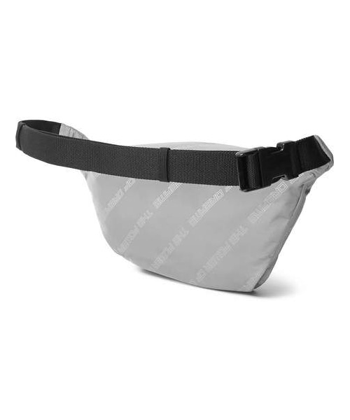 BALENCIAGA（バレンシアガ）の「Balenciaga Explorer Printed Shell Belt Bag（メッセンジャーバッグ・メンズ・Silver・One Size）」の3枚目の写真