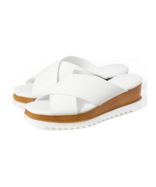 GRL（グレイル）の「ウッド調シャークソールクロスベルトサンダル（サンダル・レディース・シルバー/ブラック/ホワイト・24.5）」の2枚目の写真