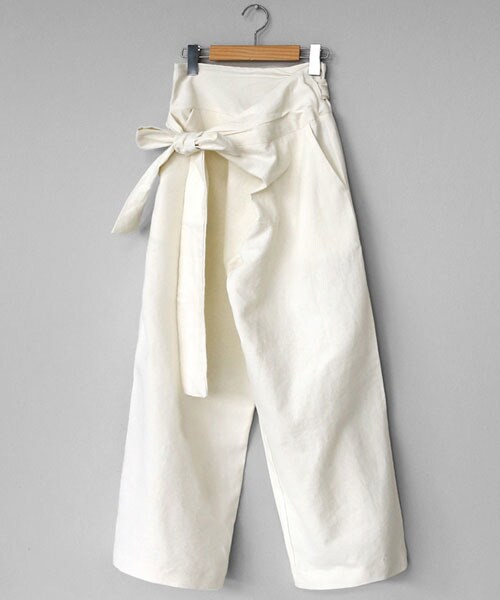 DHOLIC（ディーホリック）の「リネン混ラップワイドパンツ（その他パンツ・レディース・ベージュ/ホワイト・FREE）」の2枚目の写真