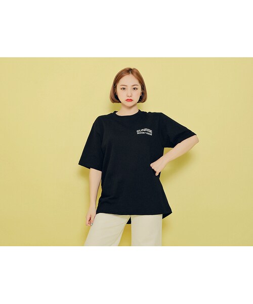 HOTPING（ホッピン）の「SUNRISEバックプリントTシャツ（Tシャツ/カットソー・レディース・イエロー/ホワイト/ブラック/グレー・フリーサイズ(XS-XL)）」の3枚目の写真