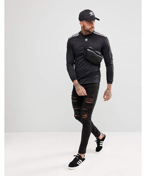 adidas（アディダス）の「adidas Originals adicolor Long Sleeve