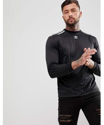 adidas（アディダス）の「adidas Originals adicolor Long Sleeve