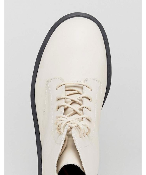 Dr. Martens（ドクターマーチン）の「Dr Martens Pascal Decon 8 Eye Boots（ブーツ・メンズ・White・Us 9）」の2枚目の写真