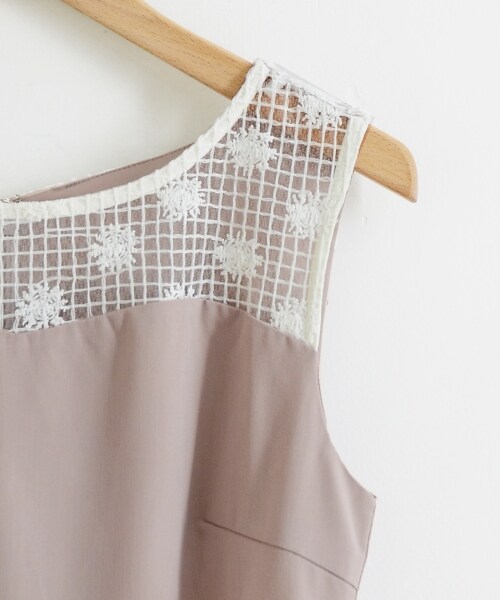 MAJESTIC LEGON(マジェスティックレゴン)の「レース切替ノースリワンピース(ワンピース/ドレス・レディース・ブルー/ピンク/ネイビー・M)」の21枚目の写真