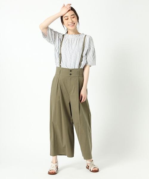 studio CLIP（スタディオクリップ）の「コットンレーヨンサスペンダー付きアソートパンツ（パンツ・ベージュ/カーキ/ドット）」の2枚目の写真