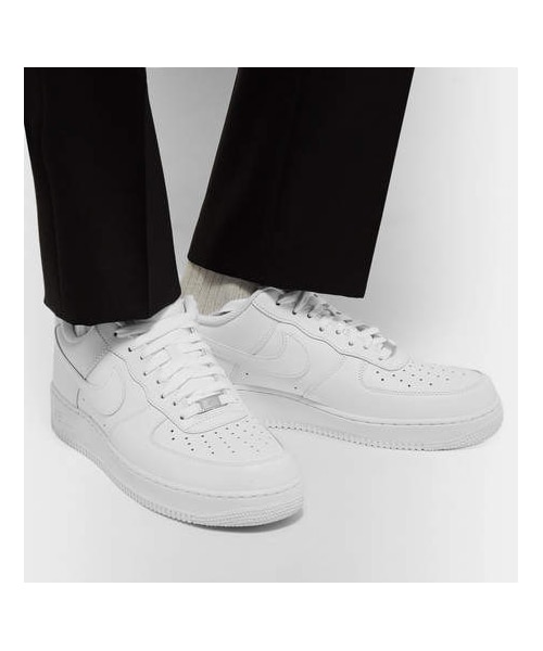 NIKE（ナイキ）の「Nike Air Force 1 '07 Leather Sneakers（スニーカー・メンズ・White・Us8.5/Us9/Us8/Us9.5/Us10/Us11/Us11.5/Us10.5/Us12/Us13）」の5枚目の写真