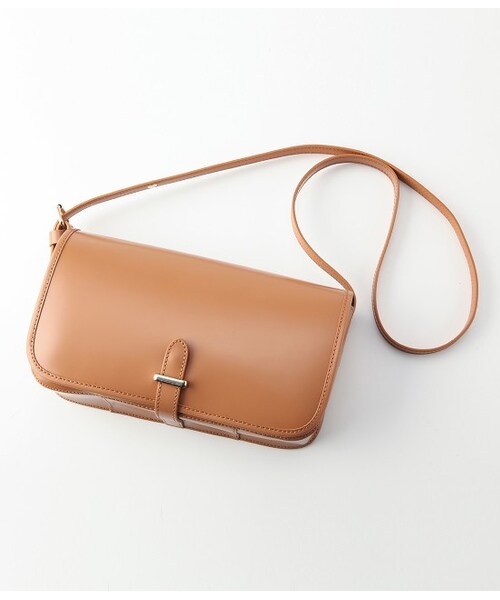 ADAM ET ROPE'（アダムエロペ）の「スクェアーショルダーバッグ（バッグ・レディース・ブルー/キャメル/ブラック・M）」の2枚目の写真