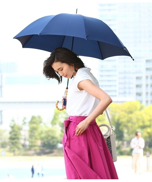 ROPE'（ロペ）の「【タッセル付き】バンブーハンドルアンブレラ（ファッション雑貨・レディース・オフホワイト/キナリ系/グリーン/ネイビー/パープル/オレンジ・F）」の3枚目の写真