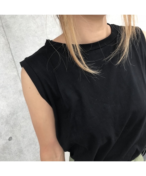 copine(コピン)の「7月15日再々入荷!新カラー登場!再々入荷!大人ベーシックシンプルノースリーブ(4color)【クリックポスト対象商品】(Tシャツ/カットソー・レディース・その他)」の3枚目の写真