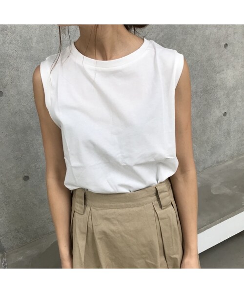 copine(コピン)の「7月15日再々入荷!新カラー登場!再々入荷!大人ベーシックシンプルノースリーブ(4color)【クリックポスト対象商品】(Tシャツ/カットソー・レディース・その他)」の2枚目の写真