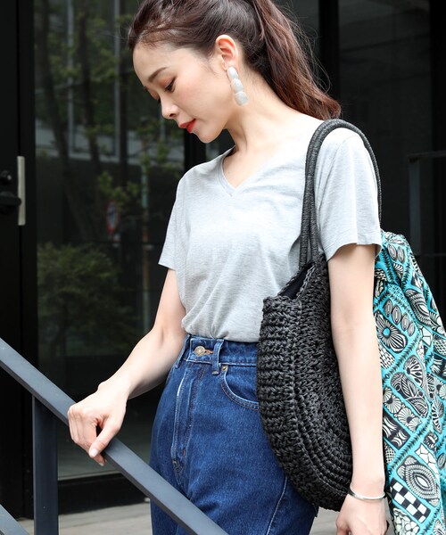 FREAK'S STORE(フリークスストア)の「汗ジミ防止 VネックTEE(その他・ホワイト/グレー/ブラック/ベージュ/ブルーグリーン・FREE)」の19枚目の写真