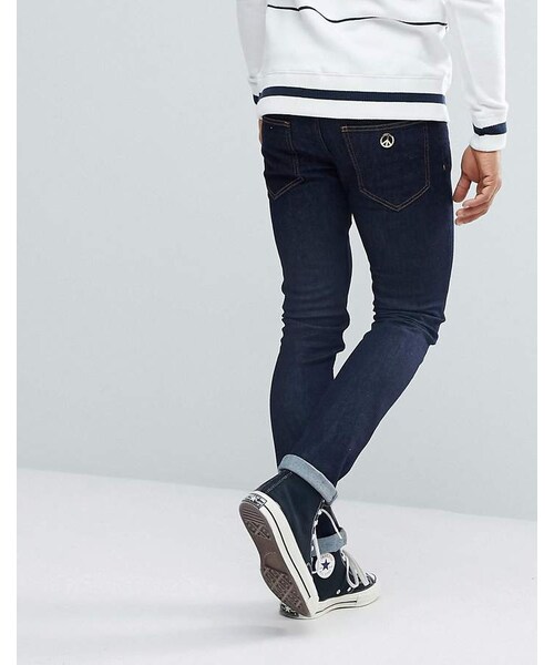 Love Moschino（ラブモスキーノ）の「Love Moschino Skinny Fit Indigo Jeans with Back Tab Branding（デニムパンツ・メンズ・Blue・W34）」の4枚目の写真