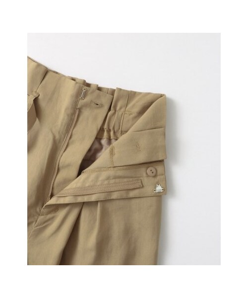 KBF（ケイビーエフ）の「KBF+ ウエストベルトタックワイドパンツ（パンツ・レディース・L.BEIGE/LIME/BLACK・one）」の18枚目の写真