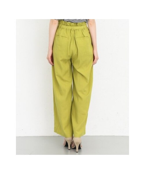 KBF（ケイビーエフ）の「KBF+ ウエストベルトタックワイドパンツ（パンツ・レディース・L.BEIGE/LIME/BLACK・one）」の12枚目の写真