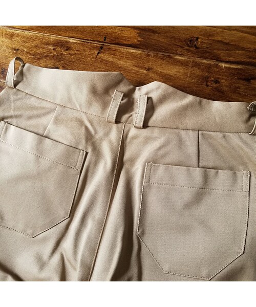 Handmade（ハンドメイド）の「チノクロップドパンツ（チノパンツ・レディース・その他）」の2枚目の写真