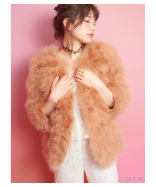 lilLilly(リルリリー)の「フェザーファーコート(ジャケット/アウター・レディース・RED/PINK/BEIGE・FREE)」の4枚目の写真