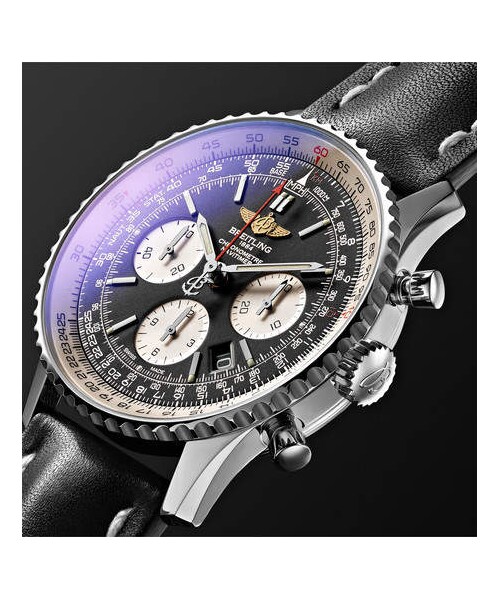 BREITLING(ブライトリング)の「Breitling Navitimer 01 Chronometer 43mm Stainless Steel And Leather Watch(アナログ腕時計・メンズ・Black・One Size)」の4枚目の写真