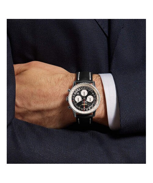 BREITLING(ブライトリング)の「Breitling Navitimer 01 Chronometer 43mm Stainless Steel And Leather Watch(アナログ腕時計・メンズ・Black・One Size)」の3枚目の写真