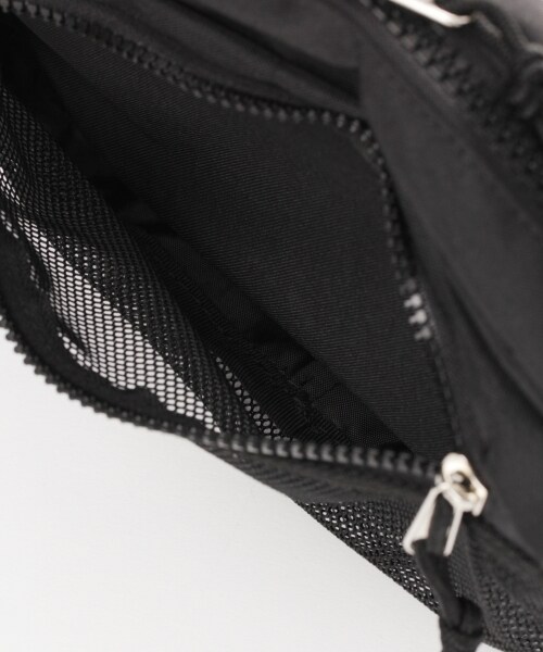 LOWRYS FARM(ローリーズファーム)の「メッシュショルダーBAG(バッグ・アイボリー/ブラック/ベージュ)」の15枚目の写真