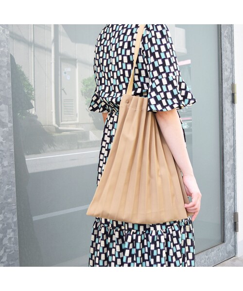 no brand（ノーブランド）の「プリーツショルダーBAG（ショルダーバッグ・レディース・その他）」の3枚目の写真