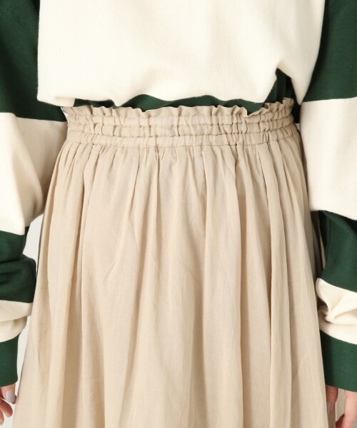 LOWRYS FARM（ローリーズファーム）の「コットンボイルギャザースカート（スカート・ベージュ/カーキ/パープル）」の6枚目の写真