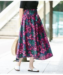 ADAM ET ROPE'（アダムエロペ）の「マルチフラワープリントロング