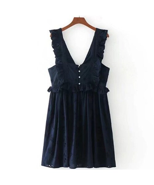 ZARA(ザラ)の「刺繍フリルワンピース ノースリーブ Ⅴネック 黒(ワンピース・レディース・その他)」の4枚目の写真