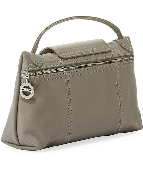 LONGCHAMP(ロンシャン)の「Longchamp Le Pliage Cuir Small Crossbody Bag(ショルダーバッグ・レディース・Black・One Size)」の4枚目の写真