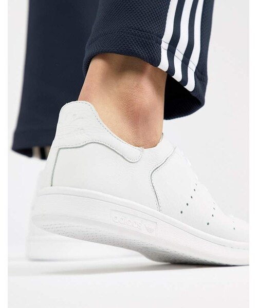adidas（アディダス）の「adidas Originals Stan Smith Lea Sock Sneakers In White CQ3031（ソックス/靴下）」  - WEAR