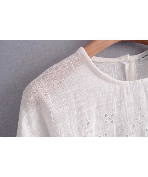 ZARA（ザラ）の「刺繍入りラスティックトップス リボン フリル