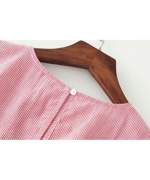 ZARA（ザラ）の「ストライプ刺繍フリルワンピース ノースリーブ
