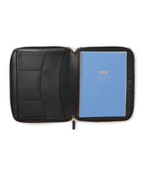 Smythson（スマイソン）の「Kingsman + Smythson Panama Cross-Grain