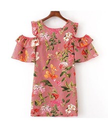 ZARA 花柄フリルパフスリーブワンピース　XL ZARA（ザラ）の「ストライプ花柄ワンピース 赤 フリル