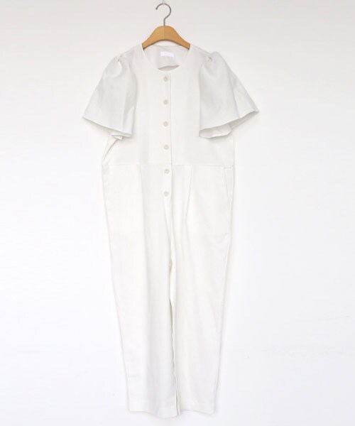 DHOLIC(ディーホリック)の「フレアスリーブボタンオールインワン(つなぎ/オールインワン・レディース・ベージュ/ホワイト・FREE)」の2枚目の写真