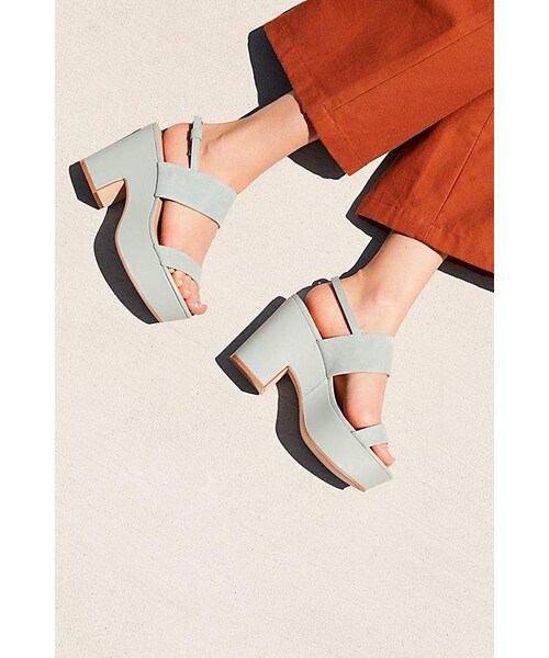 RICHMOND(リッチモンド)の「M4d3 Richmond Platform(その他シューズ・レディース・Blue/Beige・9/8.5/9.5/6/10/6.5/7/7.5/8)」の1枚目の写真