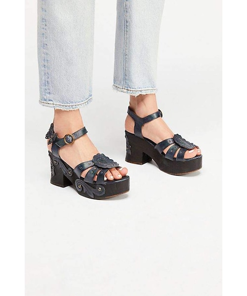 ANNA SUI（アナスイ）の「Anna Sui Dalianna Platform Clog