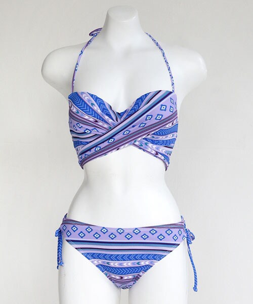 DHOLIC(ディーホリック)の「2STYLEエスニックビキニ(水着・レディース・パープル/ピンク/ブルー・S/M)」の2枚目の写真