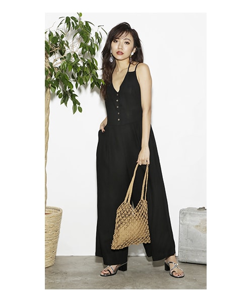 CHEER CLOSET（チアクローゼット）の「【佐々木彩乃】ネックリボンロンパース（つなぎ/オールインワン・レディース・ブラウン/ブラック・F）」の2枚目の写真