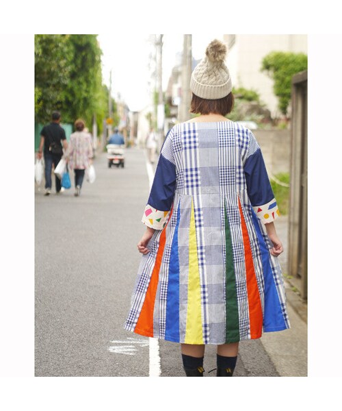 NIRAME.CO(ニラメッコ)の「めれんげワンピ ~カラフルチェック~(ワンピース・メンズ・その他)」の4枚目の写真
