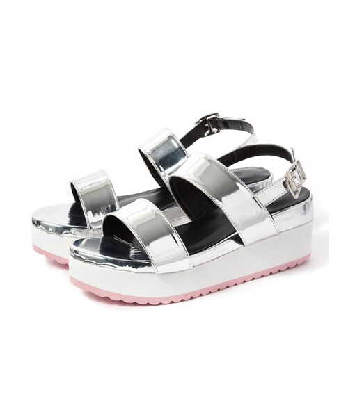 GRL（グレイル）の「ダブルベルトスポーツ底サンダル（サンダル・レディース・ブラック/ホワイト/シルバー・24.5）」の3枚目の写真