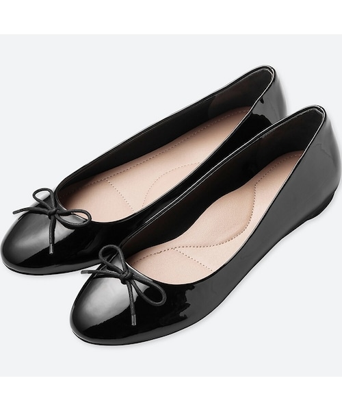 UNIQLO（ユニクロ）の「バレエシューズ（エナメル）（その他シューズ・レディース・WINE 18/DARK GREEN 58/BLACK 09・25/23.5/24.5/22.5/24/23）」の2枚目の写真