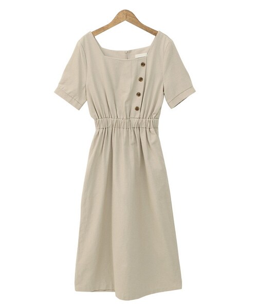 Dailyabout（デイリーアバウト）の「ボタンスクエアネックワンピース（ワンピース・レディース・ホワイト/ベージュ・FREE）」の2枚目の写真