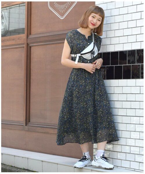 w closet（ダブルクローゼット）の「アソート柄シフォンノースリワンピース（ワンピース/ドレス・レディース・フラワー/ドット・FREE）」の16枚目の写真