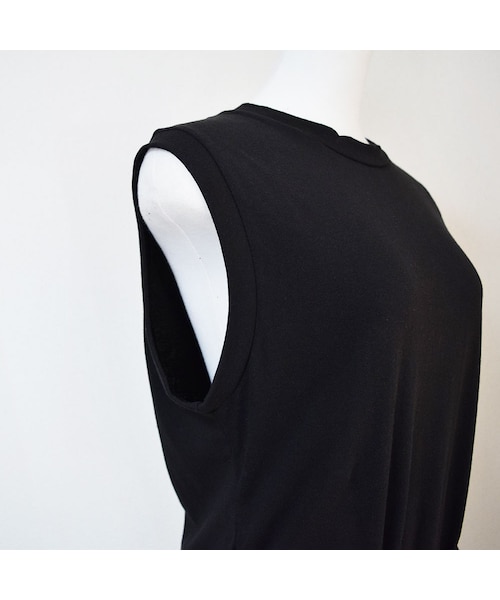 no brand（ノーブランド）の「[ RE-ARRIVAL ]   スリットノースリカットOP（ワンピース・レディース・その他）」の8枚目の写真