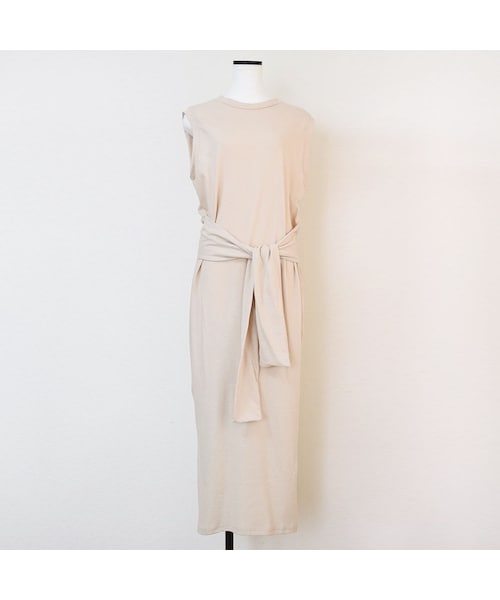 no brand（ノーブランド）の「[ RE-ARRIVAL ]   スリットノースリカットOP（ワンピース・レディース・その他）」の5枚目の写真